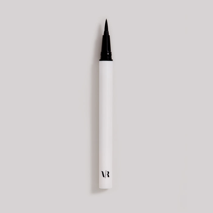 On Point Felt Tip Liquid Eye Liner π